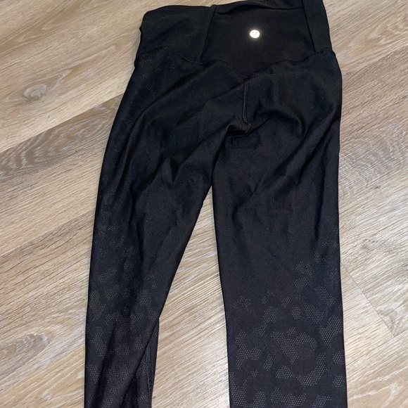 Mapped Out High-Rise Tight 28” Camo Lululemon Legginngs - Picture 3 of 4